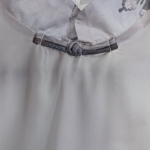 Sheer Mandarin collar A-line dress with Butterfly print, size 8 - Picture 4 of 4